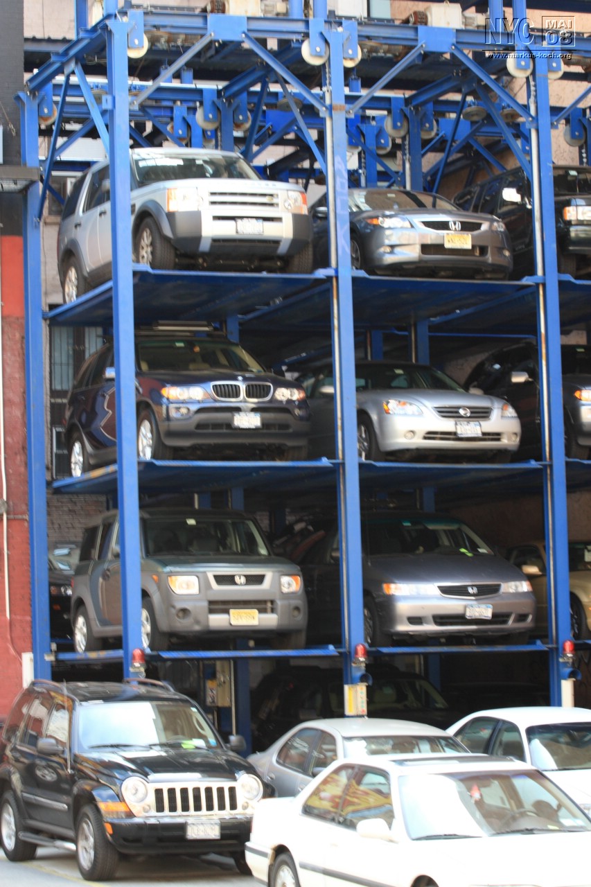 080513_nyc_tag2_mk571