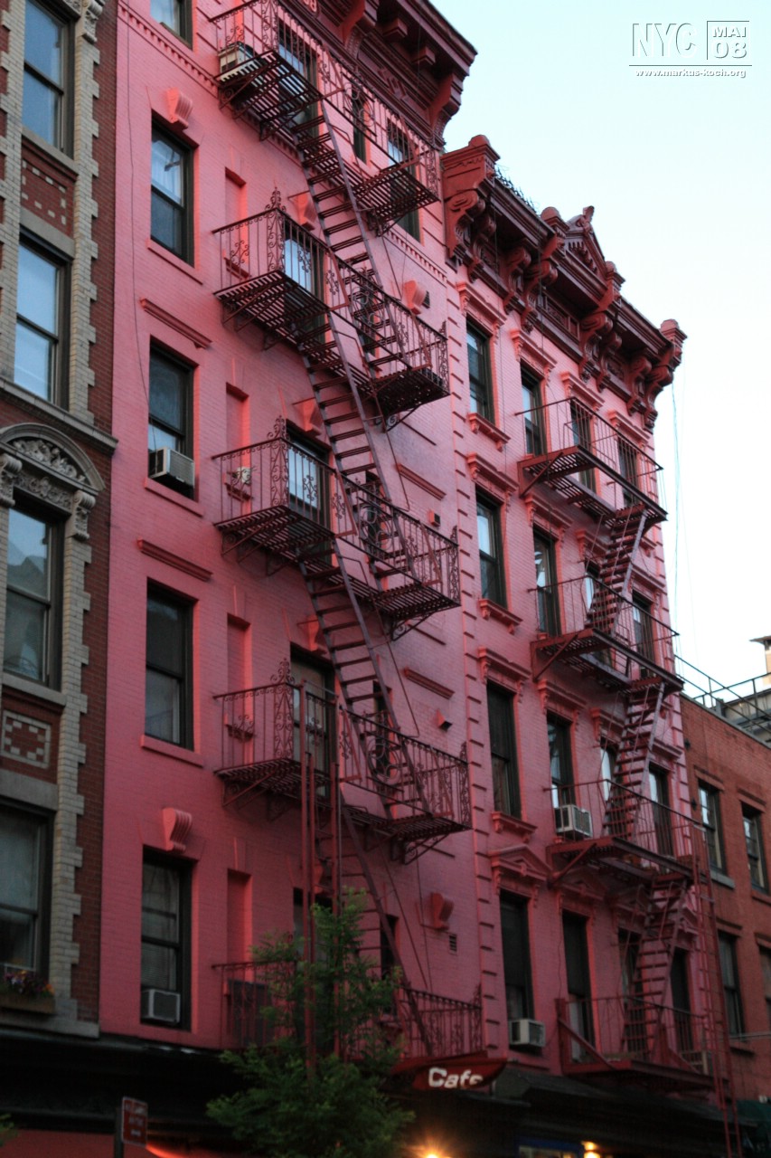 080513_nyc_tag2_mk698